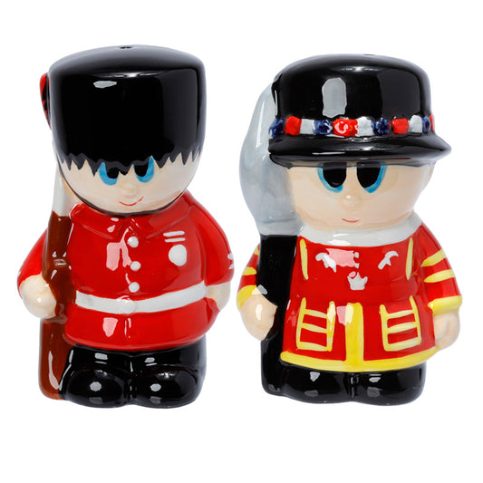 Beefeater and Guardsman London Souvenir Salt and Pepper Set Shakers