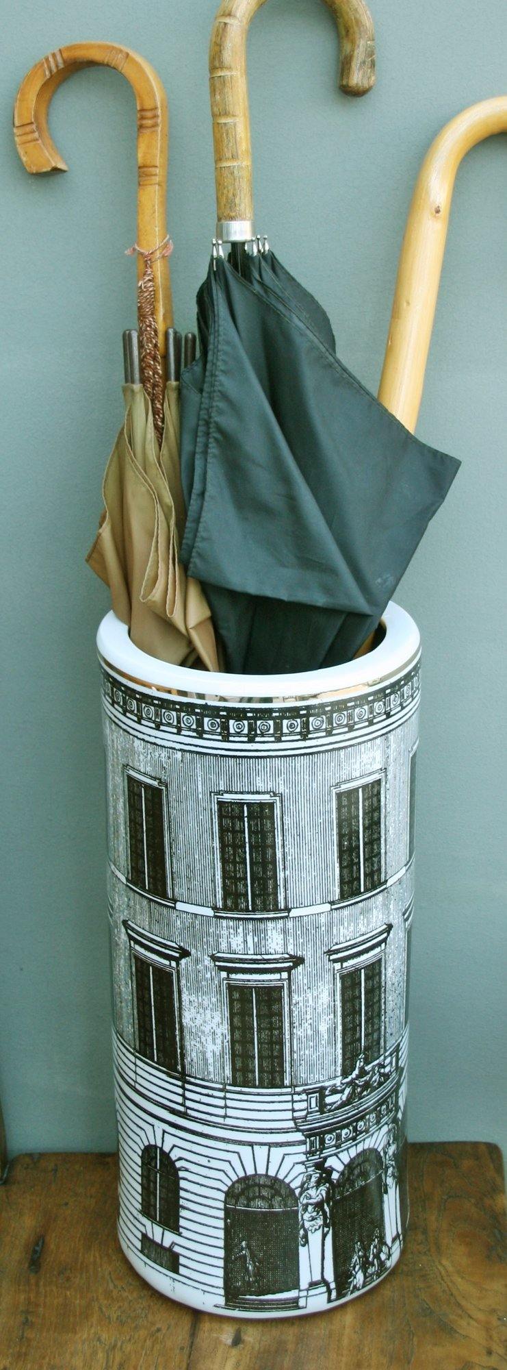 Ceramic Umbrella Stand, Monochrome Building Design - Kporium Home & Garden