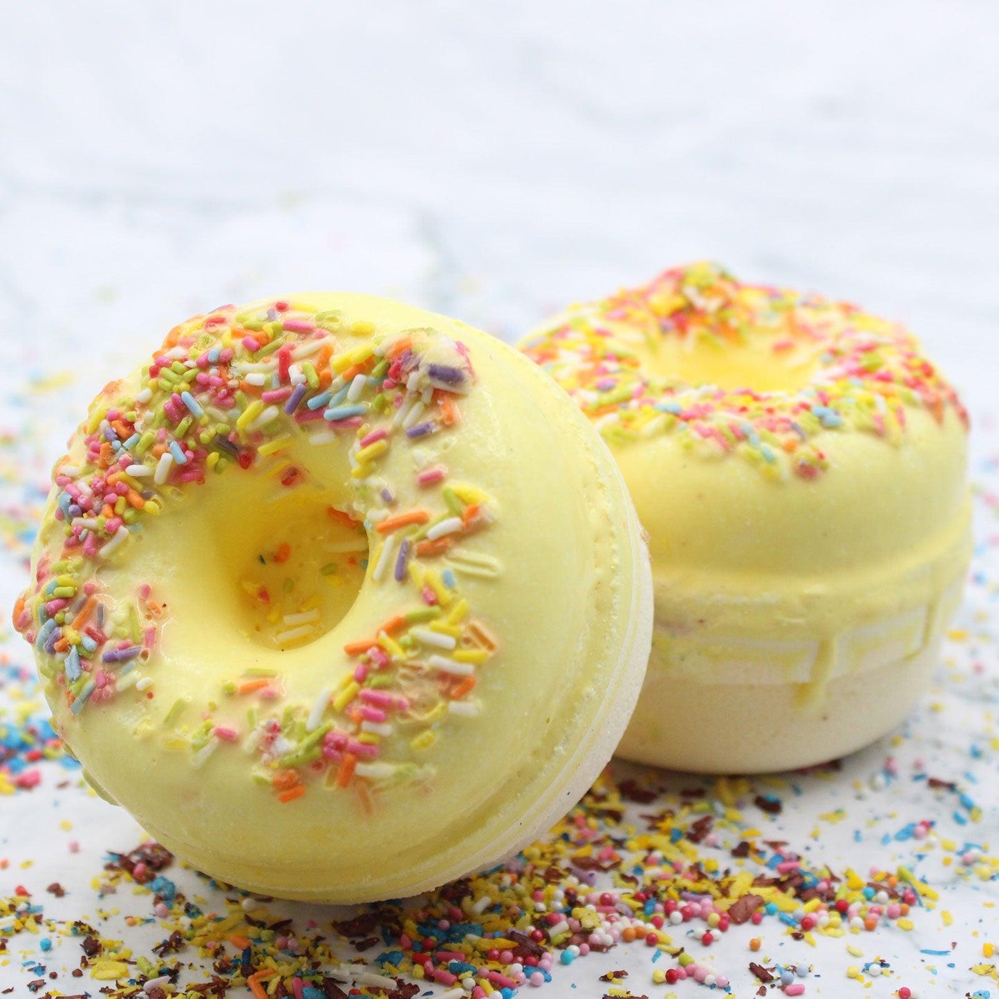 Set of 2 Scented Donut Bath Bomb Fizzers - Lemon Meringue